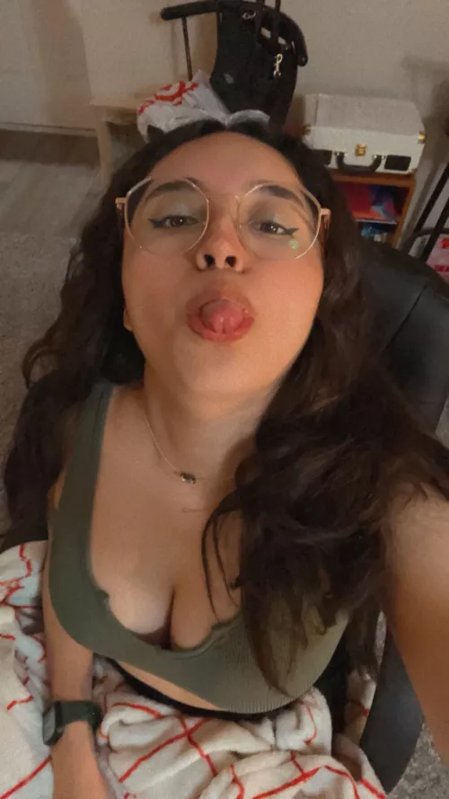 Back to basics (green lol) by sizzlethizzle