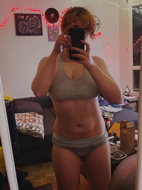 Cuddle me? by GRRRAVES_