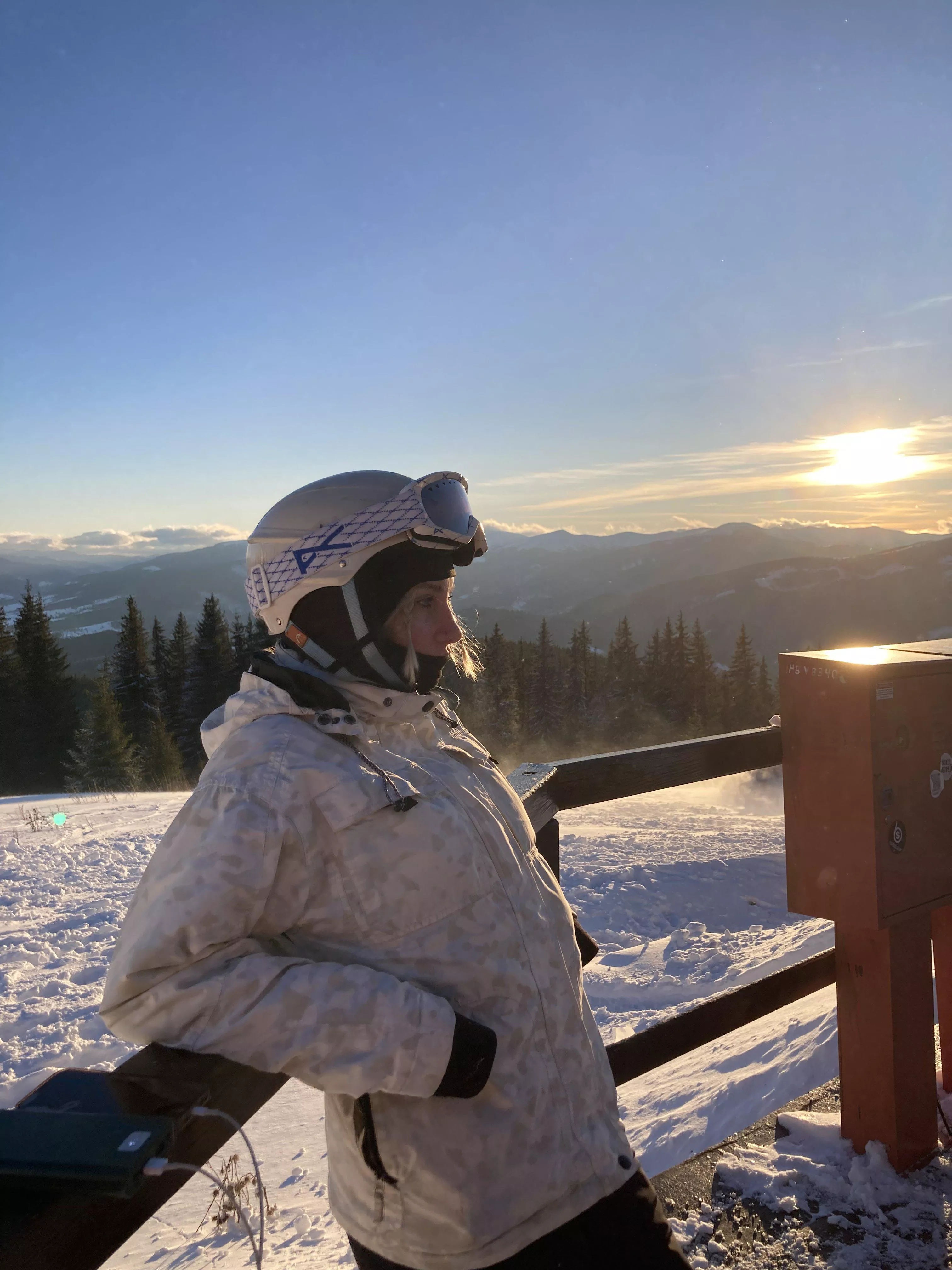 Do guys like snowboarders? posted by RhatYat