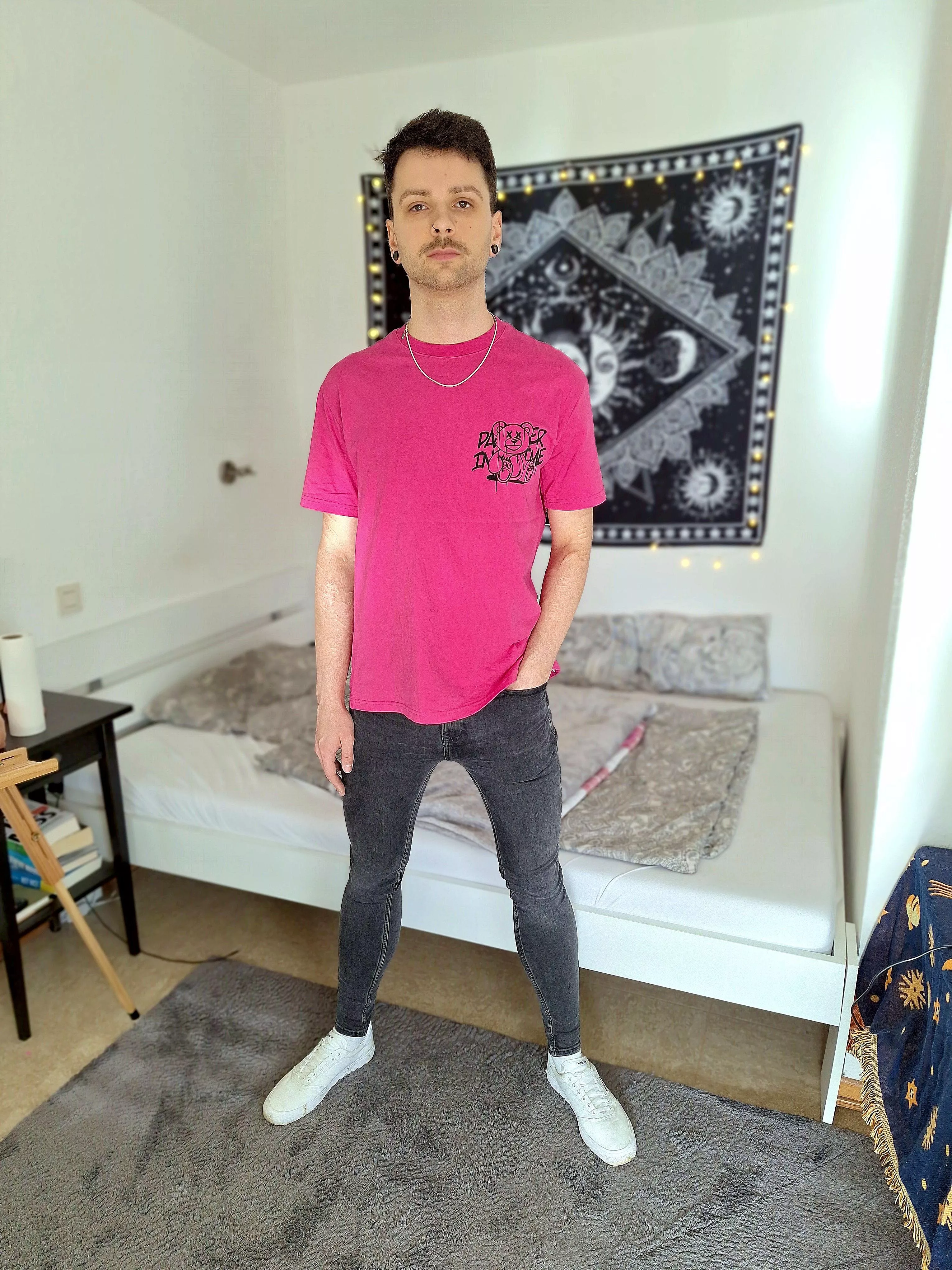 Do you like my outfit? :) posted by Kironos