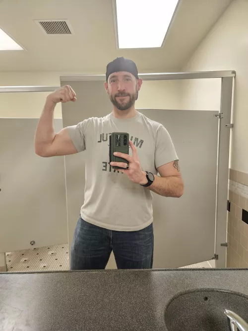 Happy Monday. Sending you all the hugs and good vibes for a great day!  by Ok-Property-2949