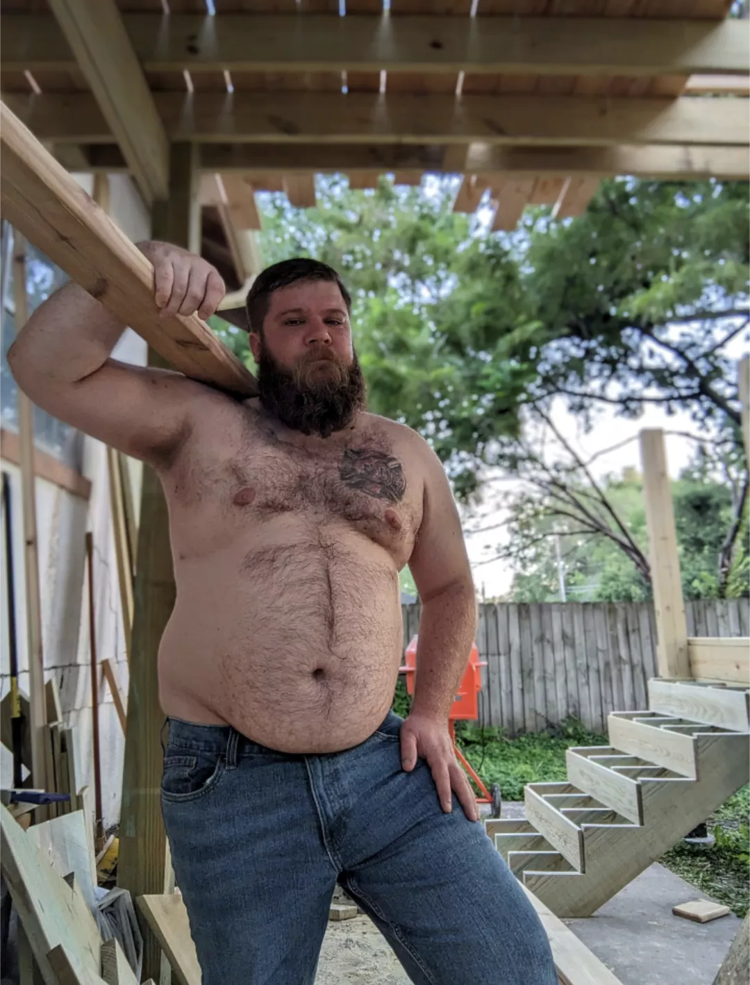 I can handle some wood...(35) posted by smokeybear911