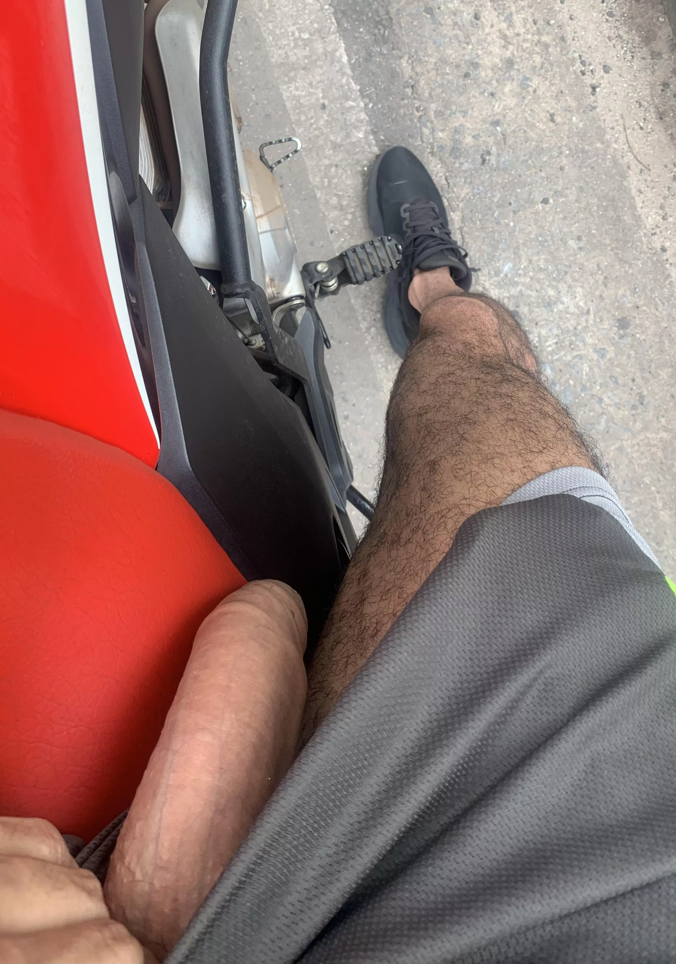 I hope my 24cm dick brightens your day posted by Escorpiao199