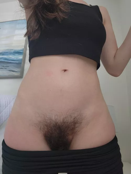 I used to always have a landing strip but I've grown attached to my full bush! by Massy_Cams