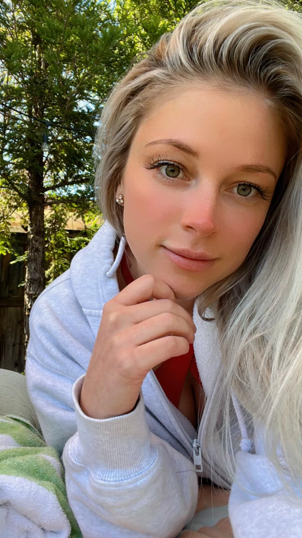 Imagine these soft hands wrapped around you  posted by xoaerielNSFW