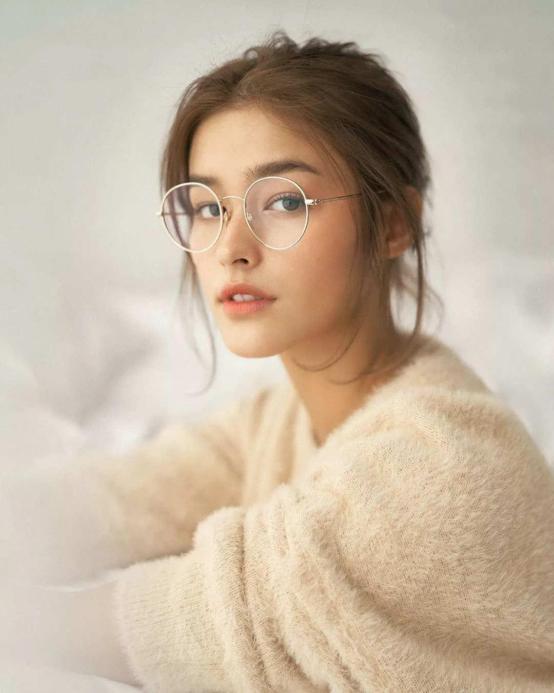 Liza Soberano posted by sagar9175