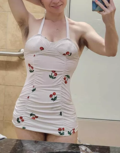 Love rocking my natural pits at the gym pool. I wish there were more guys it turned on.  by nerdylittleplaything