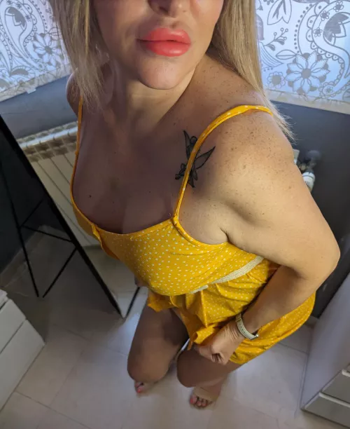 Milf 49 ready to go out tonight (f) by missjonner74