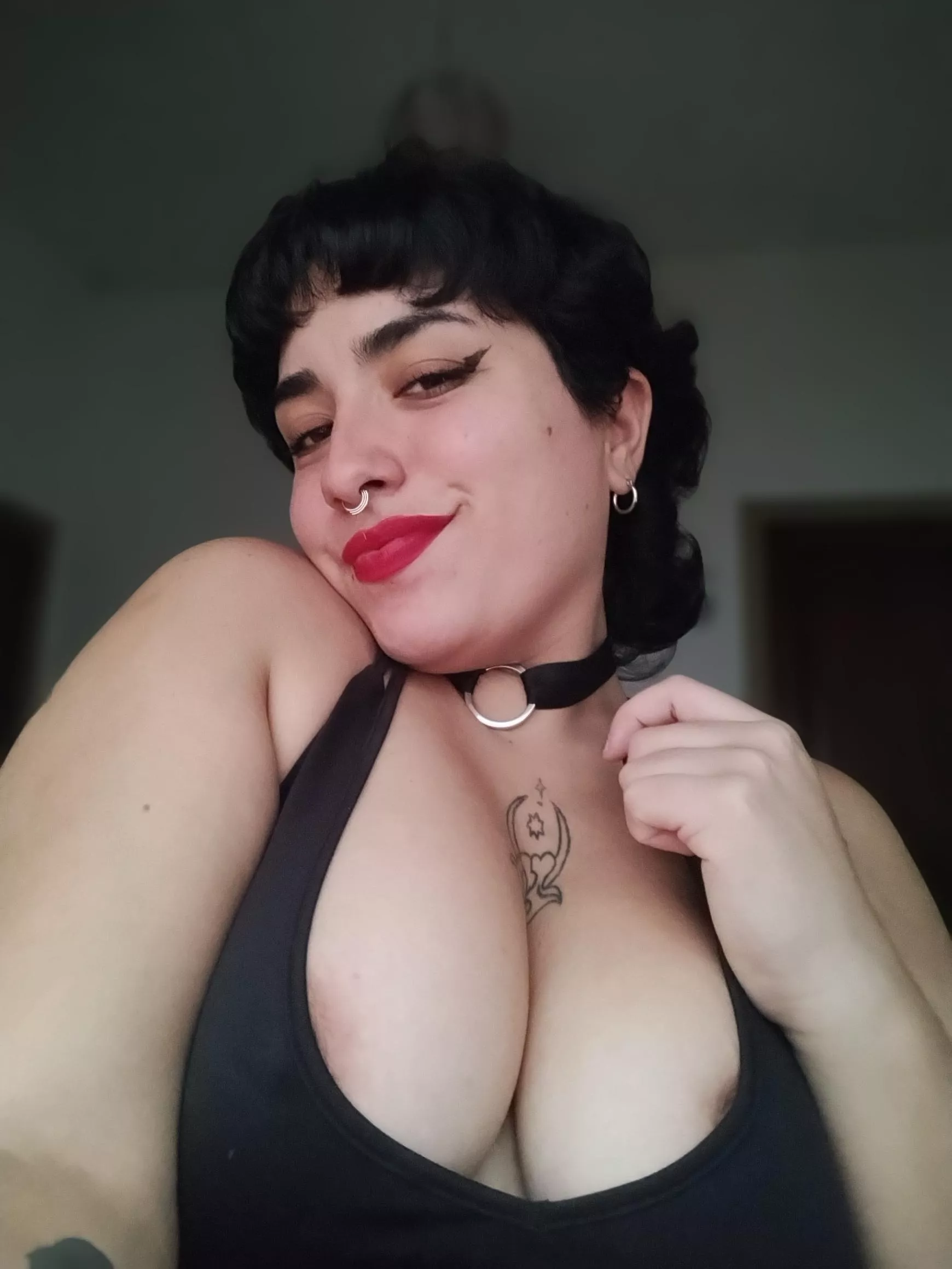 My hair Is so long! I really need a sponsor for my haircut  posted by lebrava