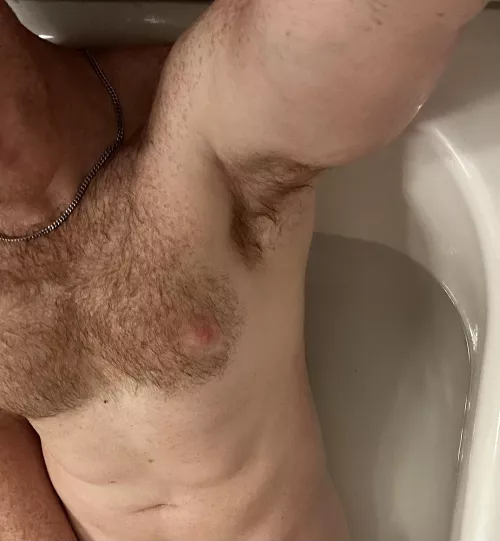 Needs a trim. by GingerL0ve