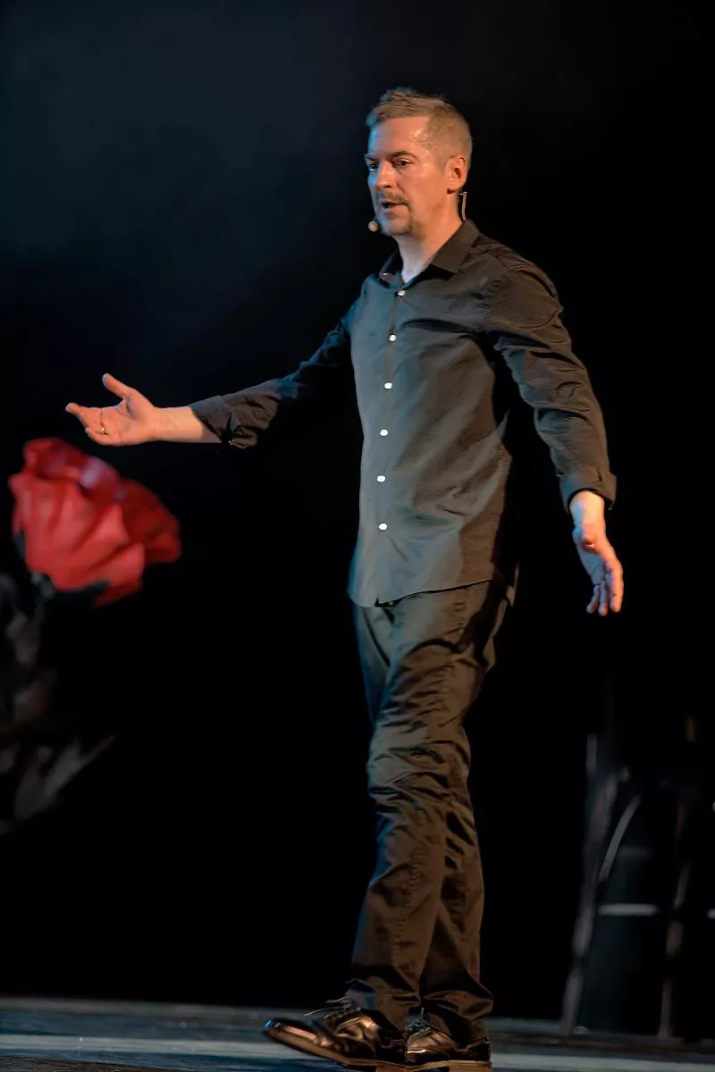 On stage posted by Mozartnude