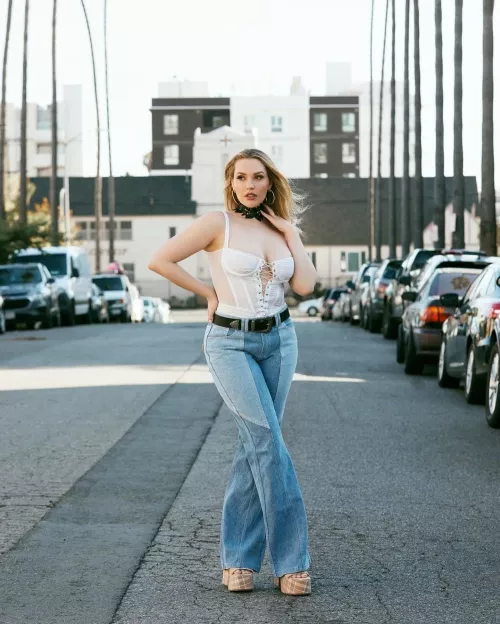 Pretty As Always  by PleasureBlossoms