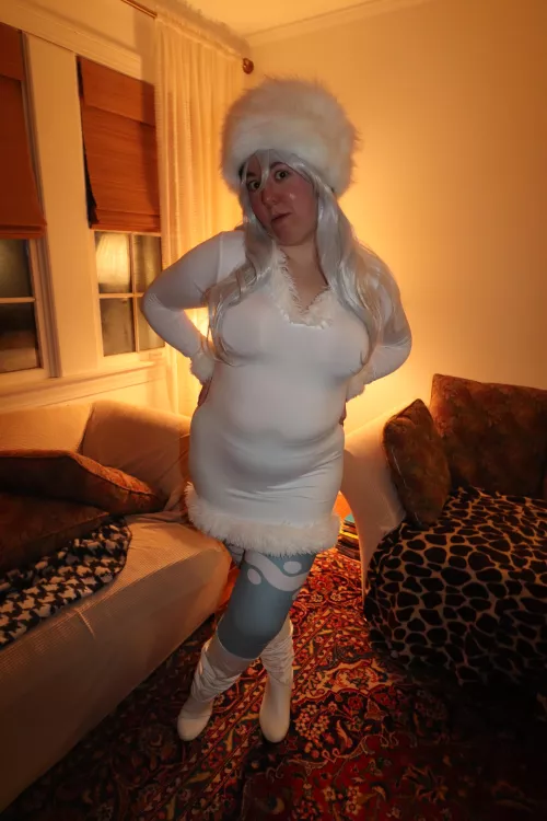 Ready to bury you in thiccness by ViolettBelle