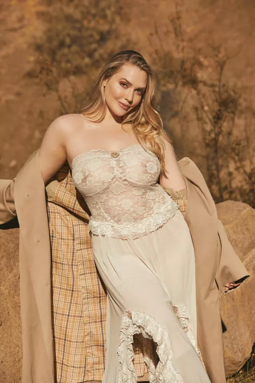 She own and operates a Sim’s brothel 🫦 by Gooneruk69