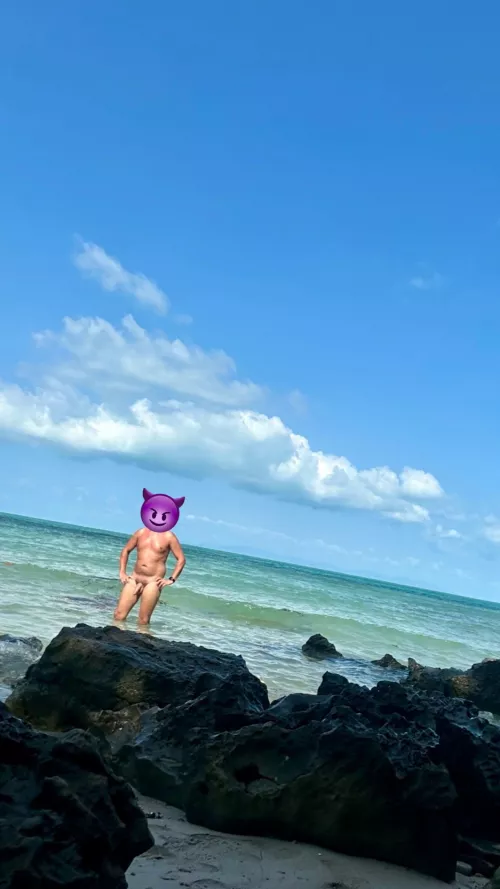 Sneakily stripped off during a boat island tour in Thailand! Was such a thrill 🥵 by australian_gaymer