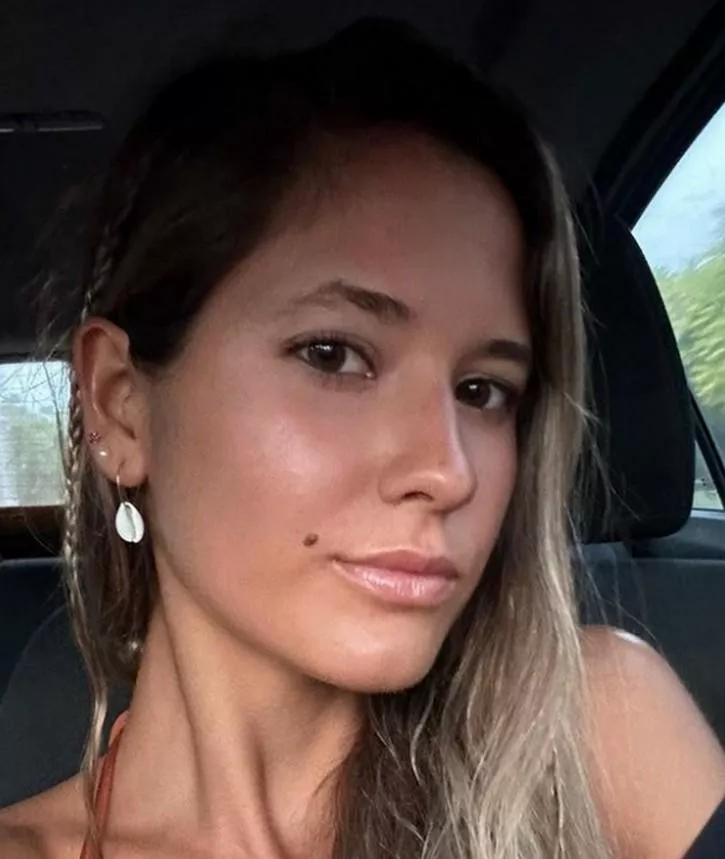 Sofia Costa posted by HWKD65