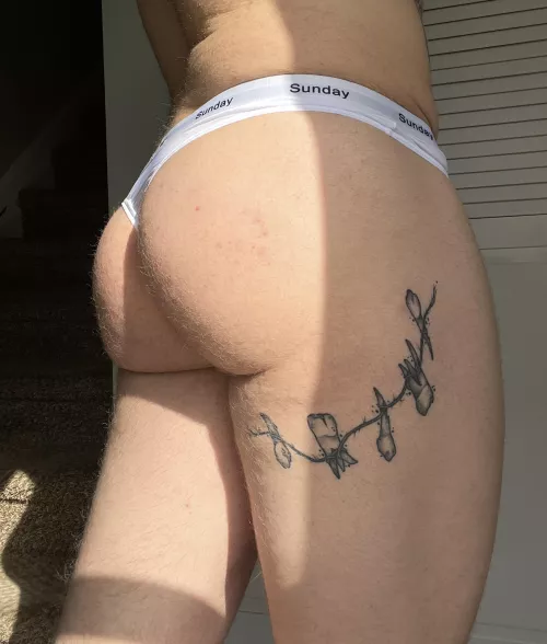 Sunday Peach  by RemyDecember