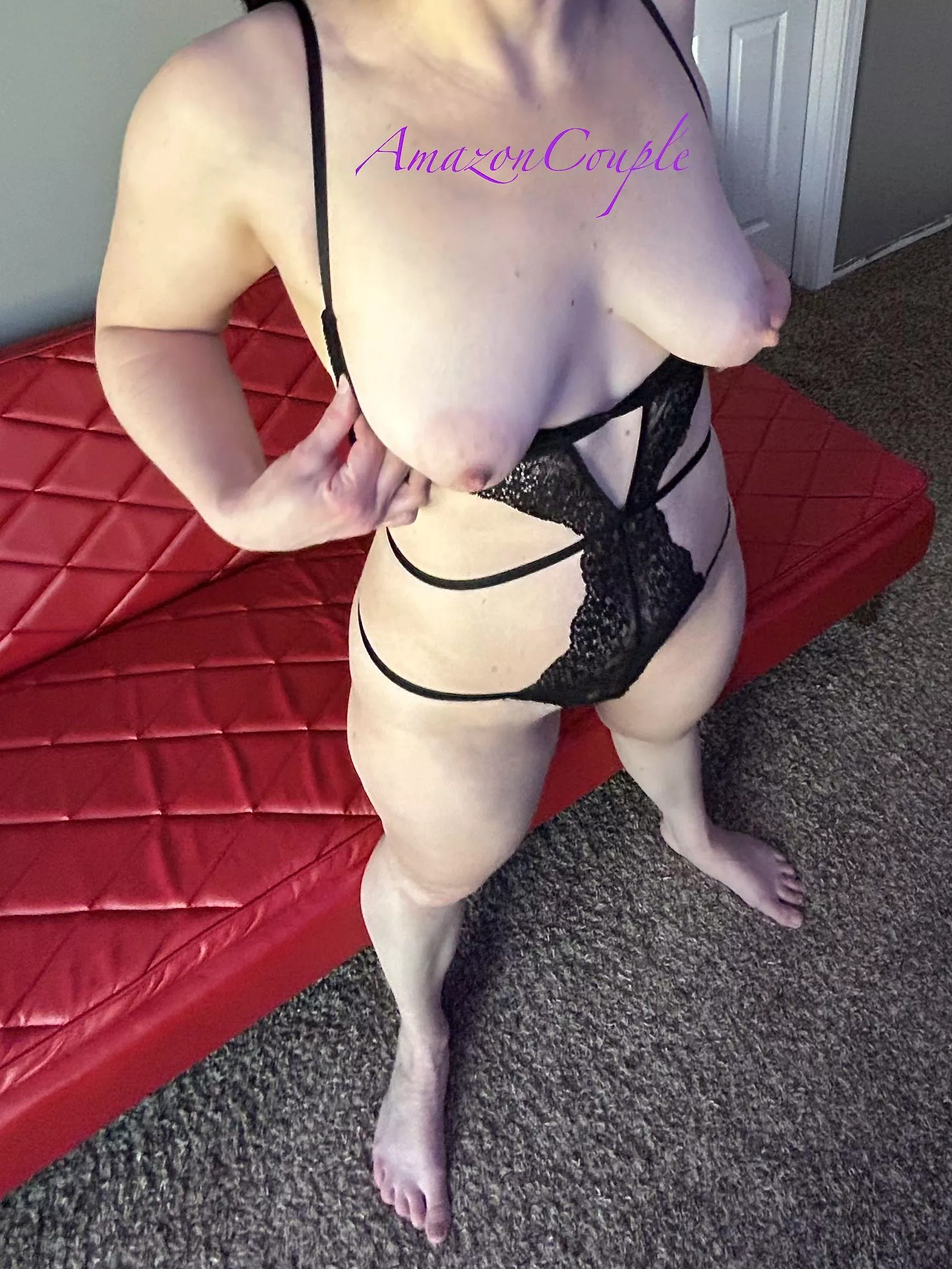 This MILF Loves flashing her tits posted by AmazonCouple