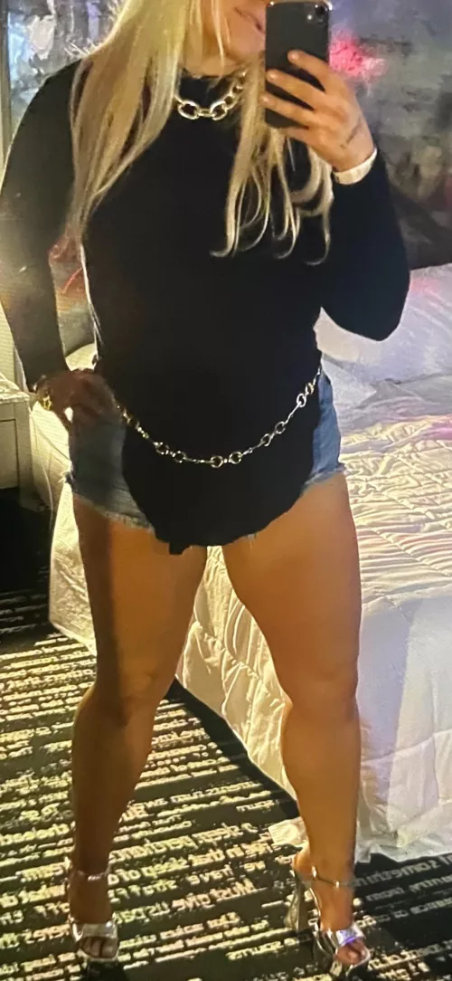 Who Loves Tributing Thicc Thighs in Heels?👠 💦 by FLPeachBottom