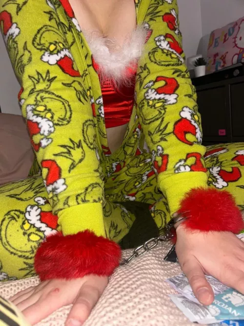 Who’s interested in being my Santa Claus? 🤭 by HandleScared1600