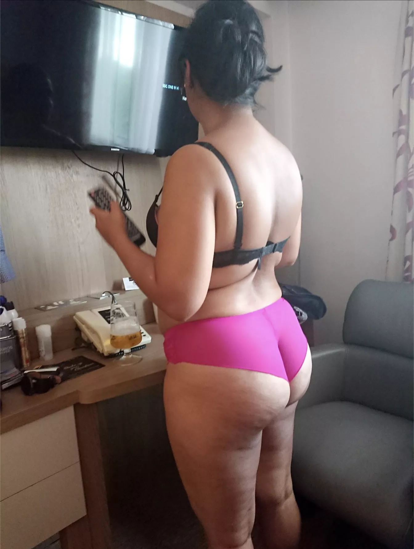Wife's curvy mombod  posted by HeavyBeskar