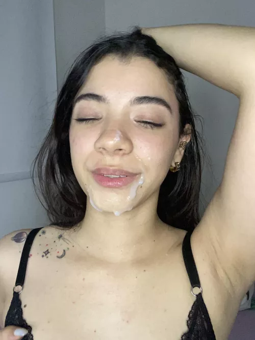 A stranger gave me a facial in the hotel... by frostydeveloper