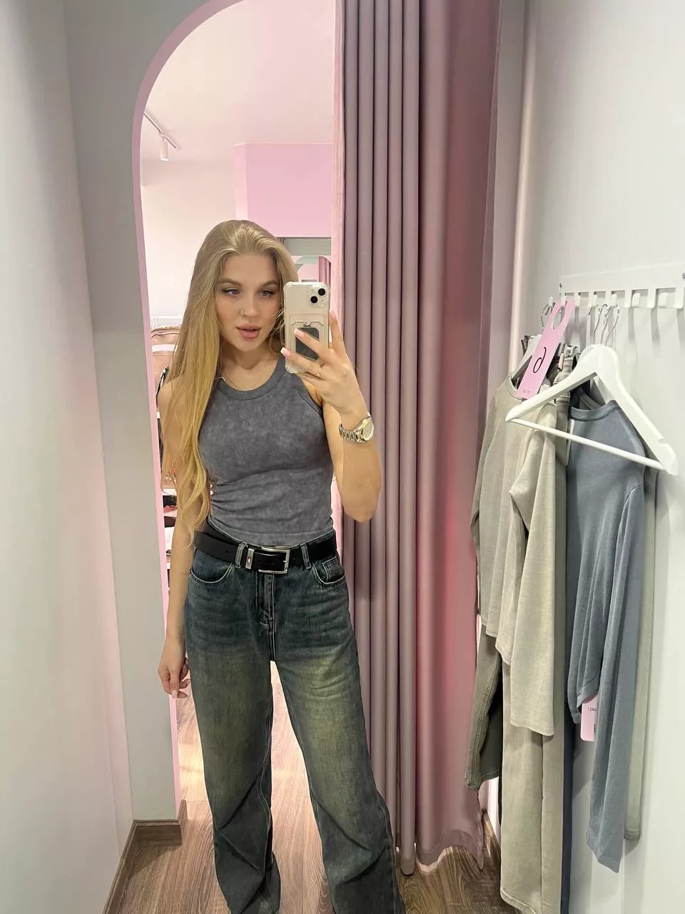 all alone in the changing room posted by Lucky_Restaurant_610