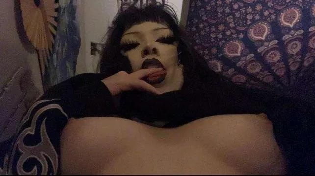 Anyone know? posted by Alyssa-Cutie