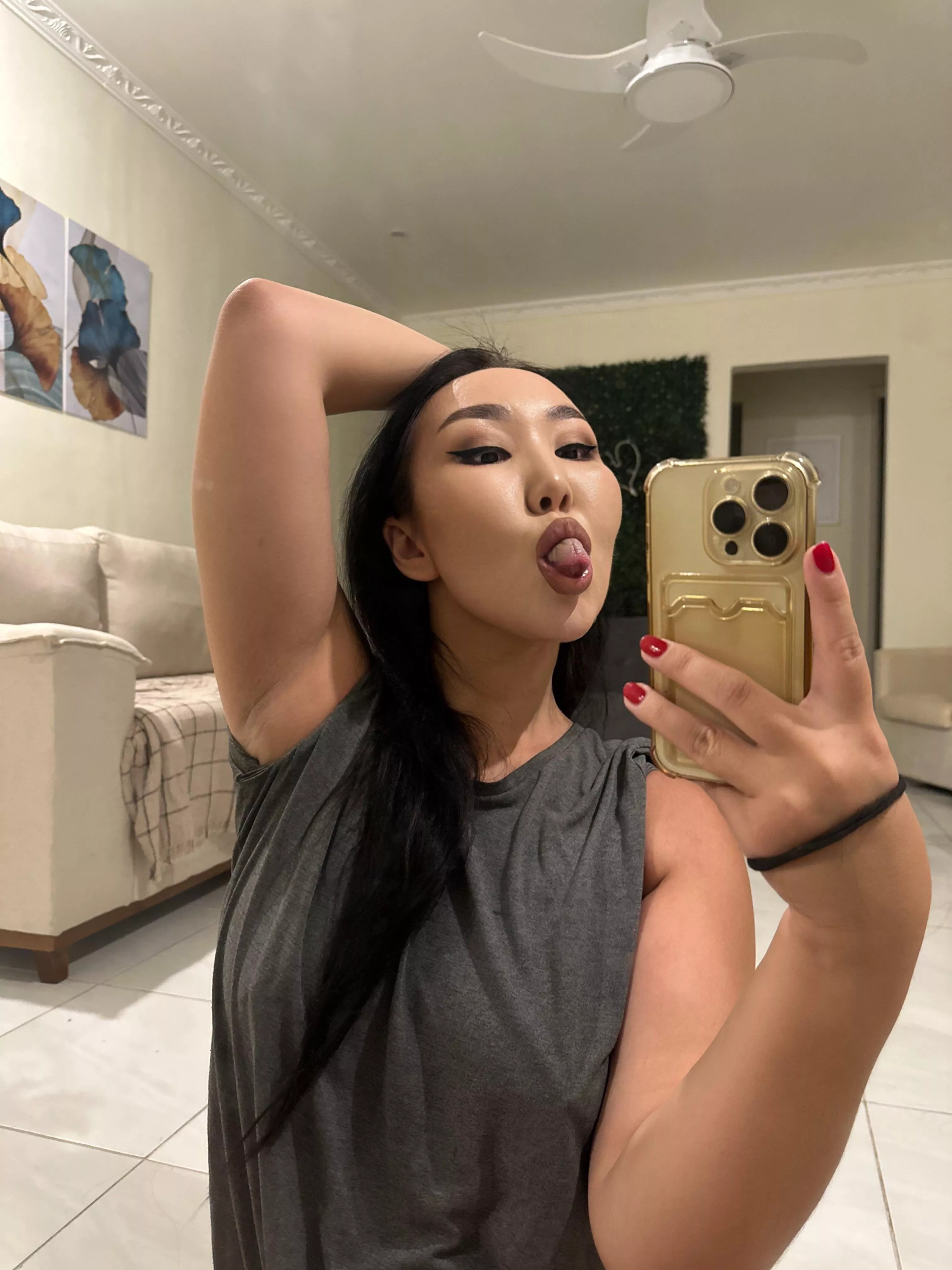 Can we kiss on the first date? posted by Visible_Cold7473