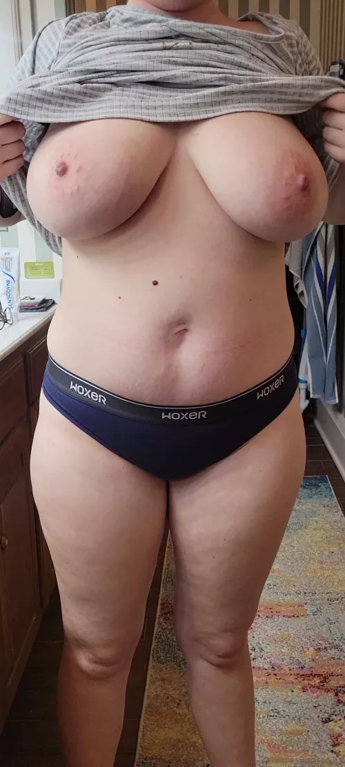 Could I get away with not wearing a bra to the school drop off line by hw30midwest