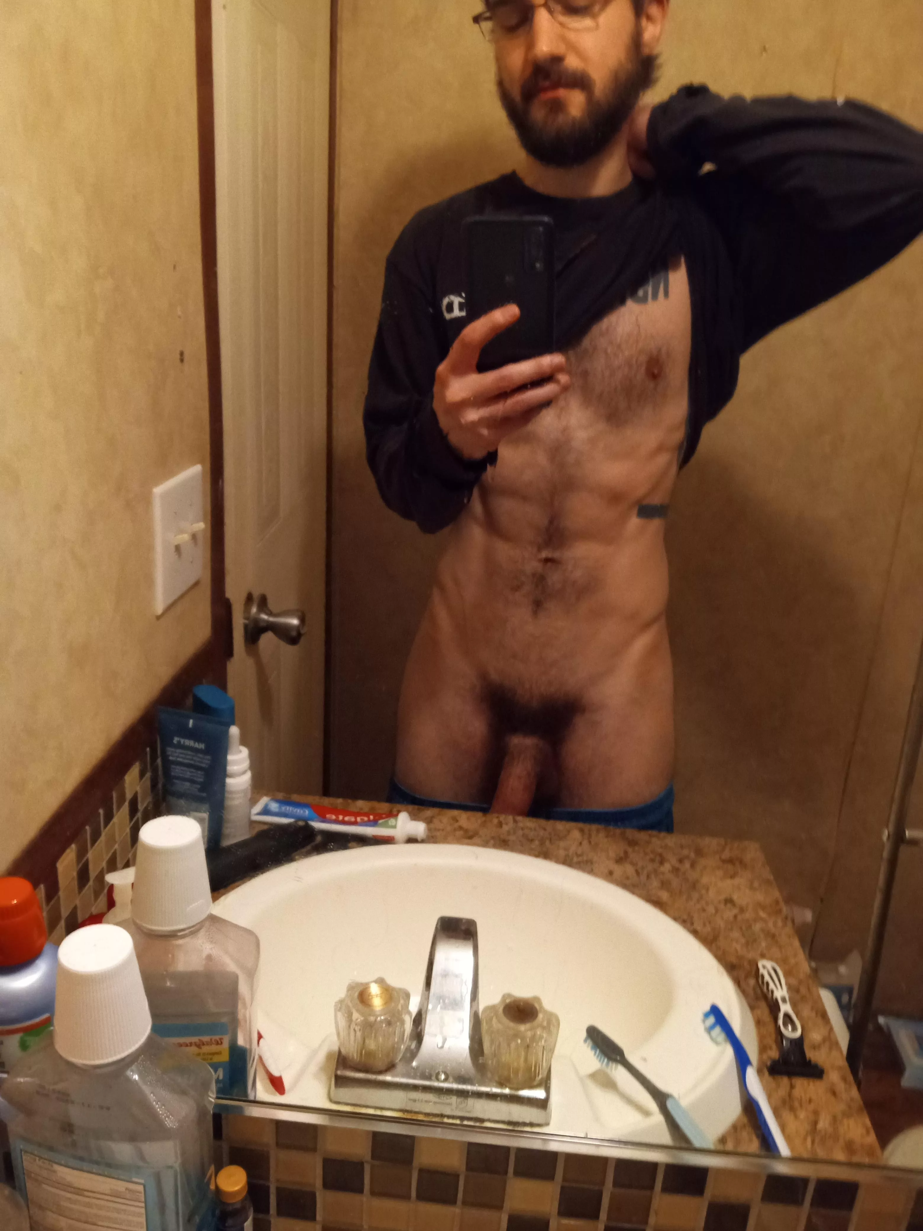 Gym time paying off ♥️ posted by Silver_Carrot_4330