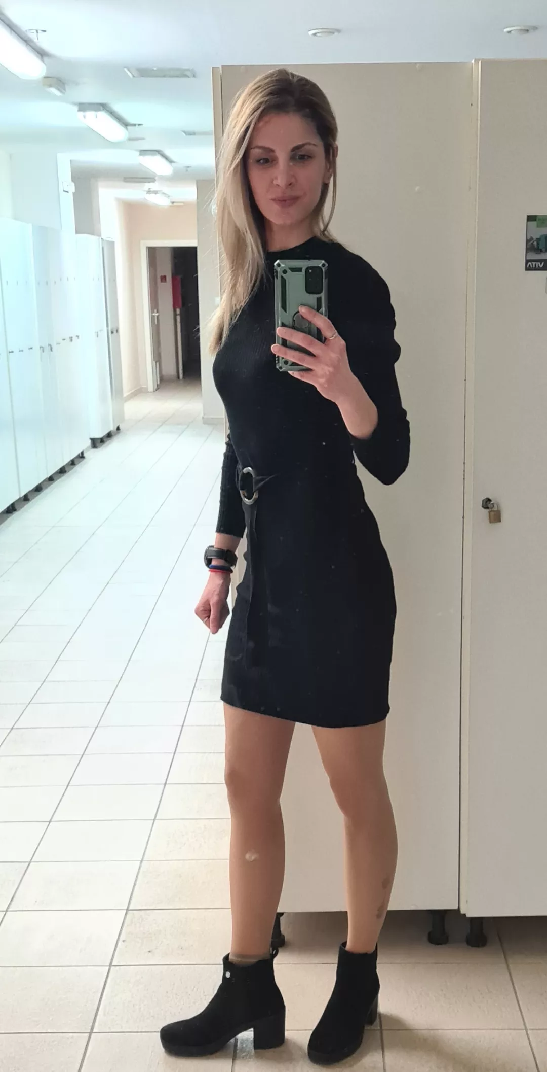 I believe I look fine but many disagree  posted by Alarmed-Gap4978