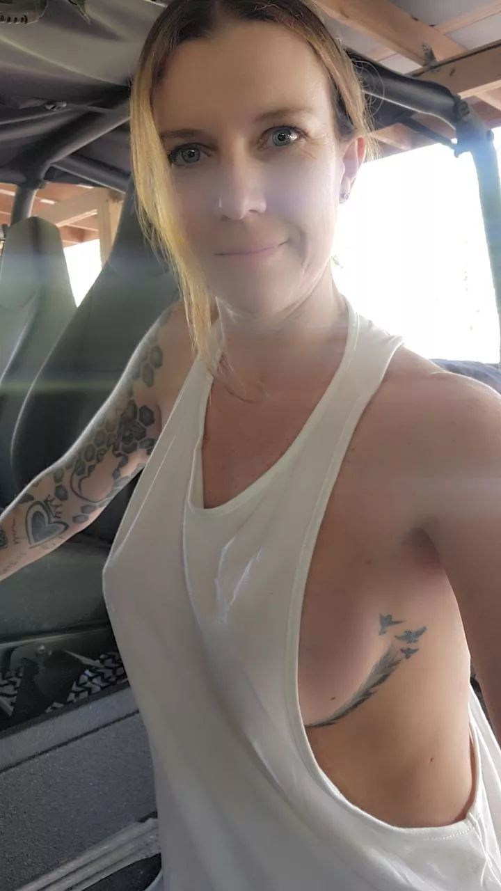 I bet I'll catch you checking me out in the school pick up line. posted by ppitaplays_