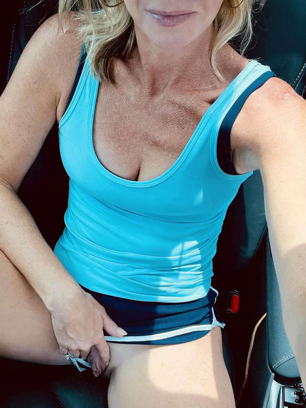 I like to fuck between games at the ball field  posted by bourbon_bitchxx