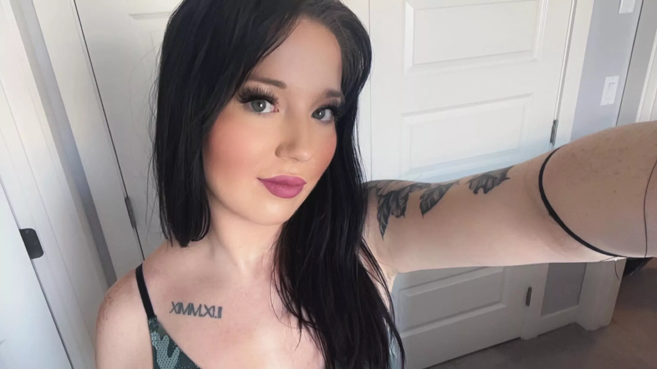 If you don't shake your ass to metal, what are you doing? posted by thebootybabes