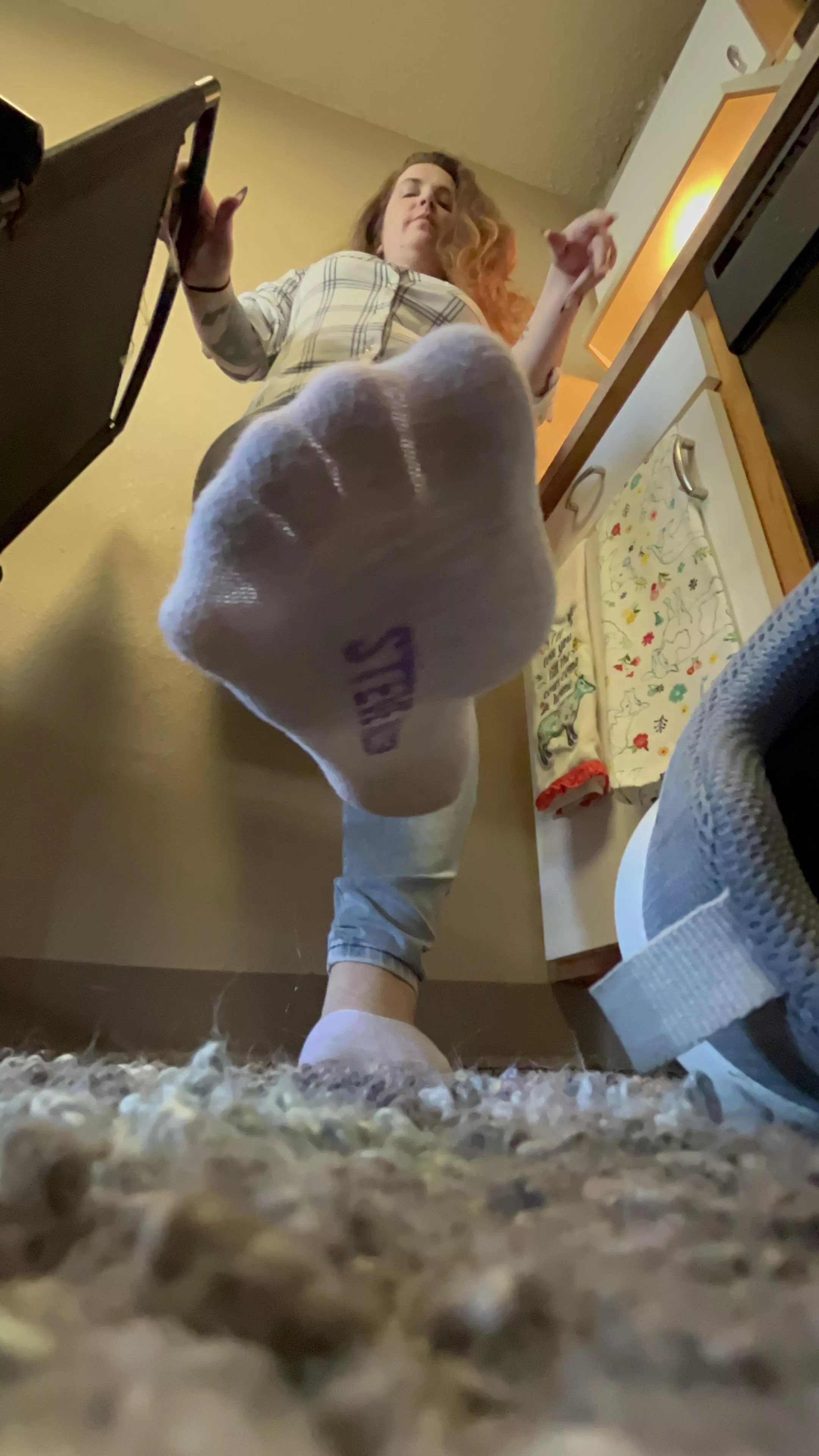 It’s been a long day beta boi they are sweaty and smelly and goddess is ready to be worshipped [f] posted by DaddyBrazda