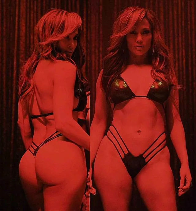 Jennifer Lopez  posted by Djf47021