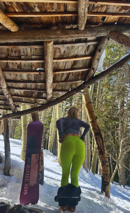 neon lulu's in the snow by snonlyfans