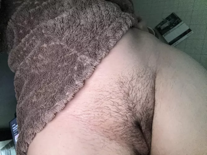 quick sneakpeak before going to work by brunetteloli