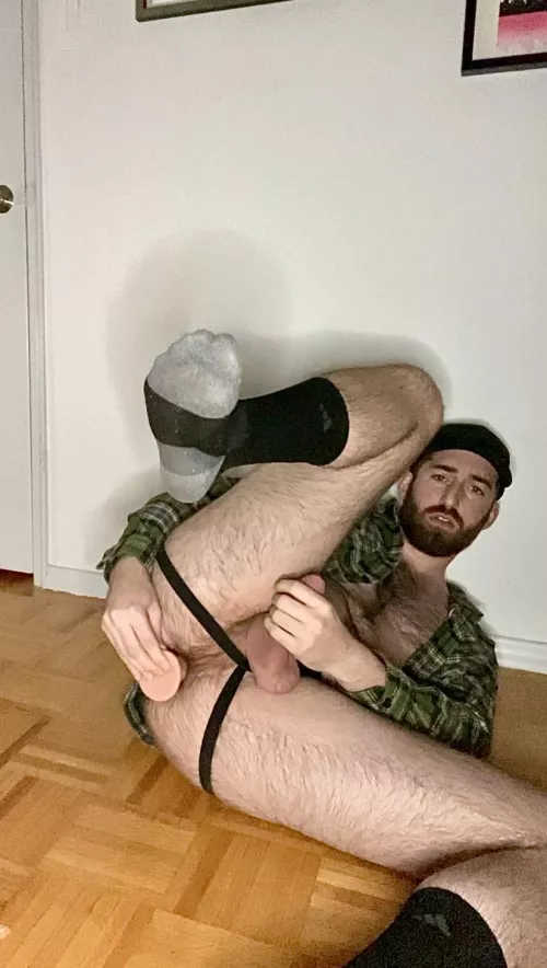 So this happened tonight. Gonna fuck the cum out of myself! by Downlowbottom1