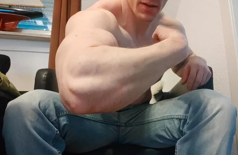 Thick and powerful by GODJADEN