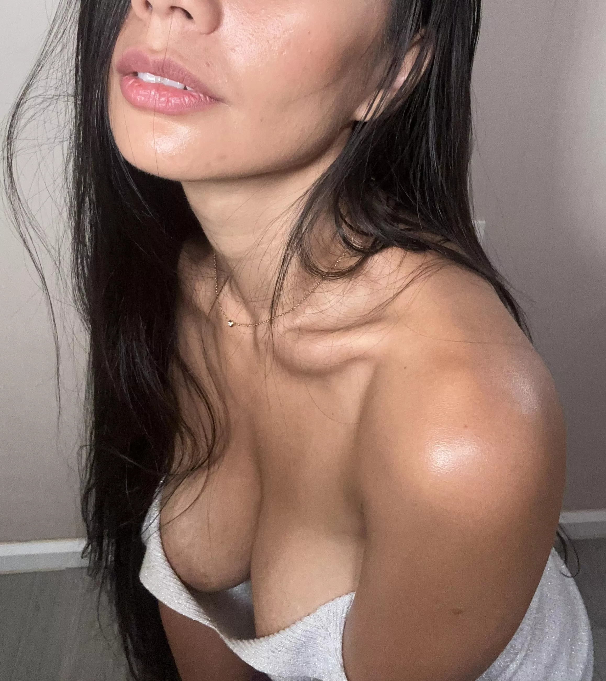 Wrapped in a simple clothes posted by ValanorValar