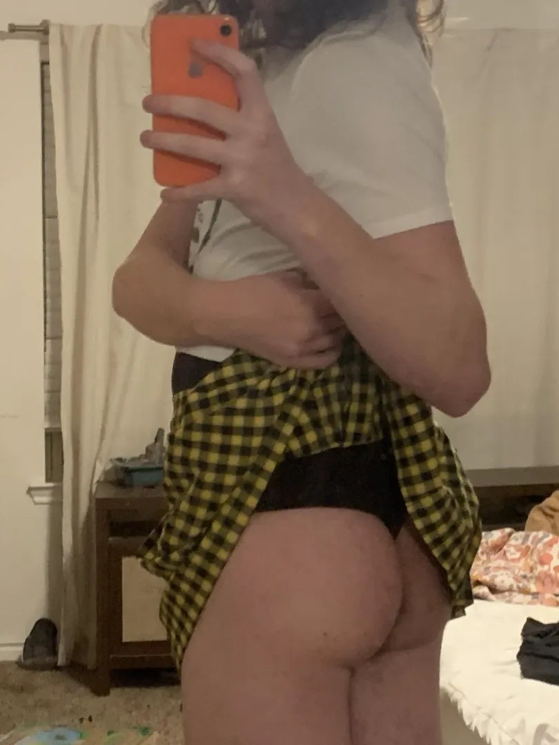 18 sissy hiiiii posted by Sad-Satisfaction-155