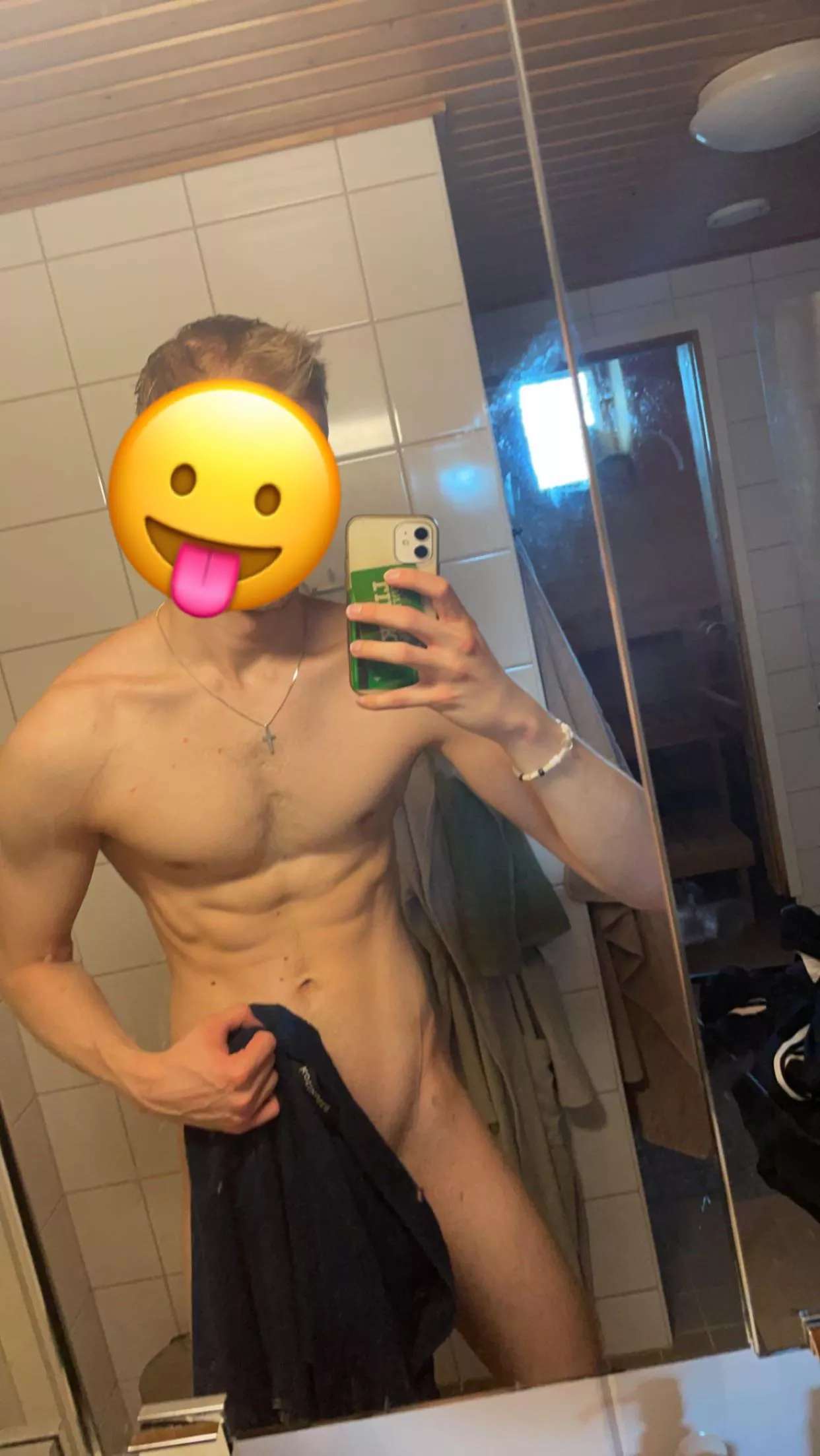 20M fit bi jock, only add me if you’re masc, fit and around my age, longterm friends would be ++ @jaakkoelias7 posted by Teenjock77