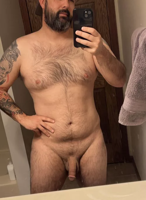 37 5’9 211lbs  by TankJ87HZ