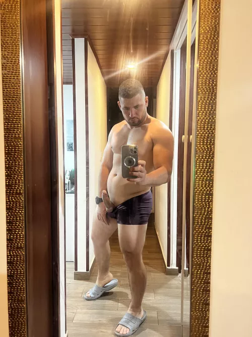 Am I far from being a strong brother? (33) by BigandBeefyonly