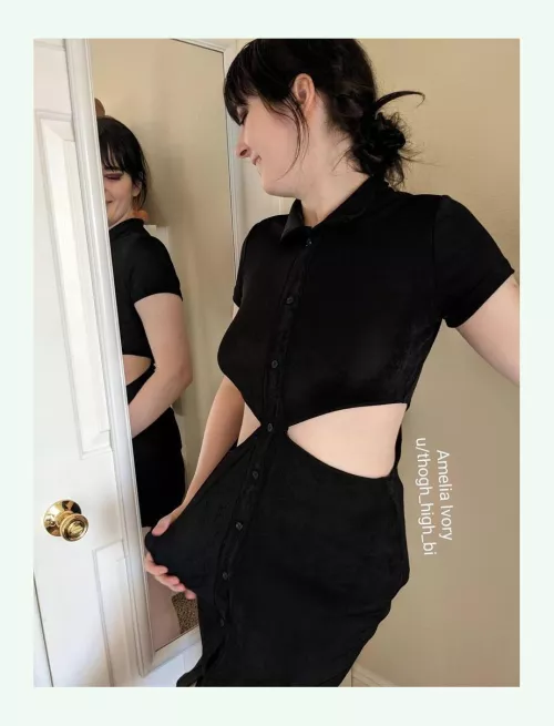 Close mouths don't get fed, let me hear you brg for it. by No_Lab7730