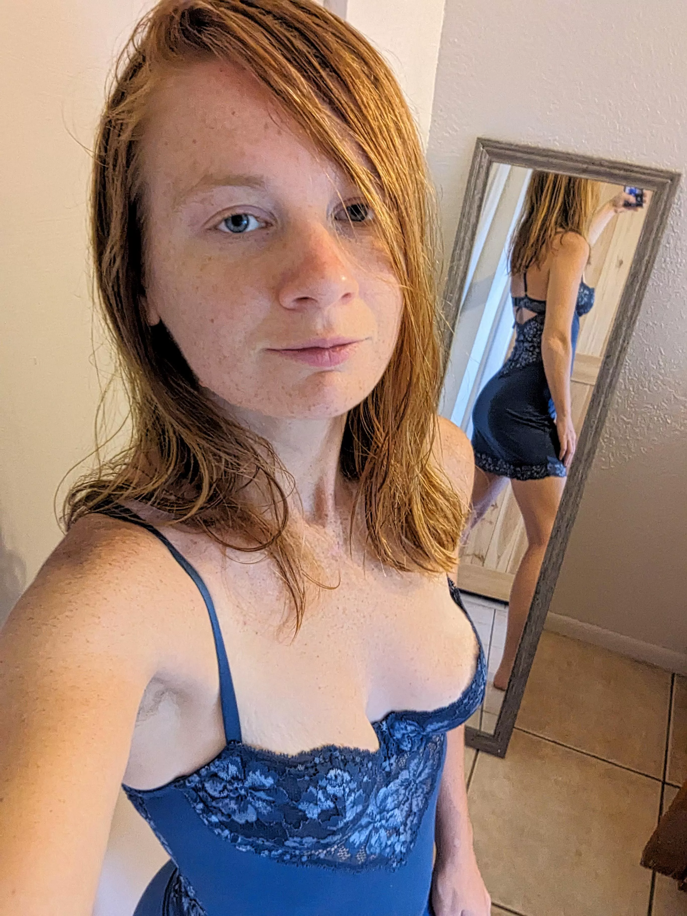 Dare to dream with a fiery redhead?🔥 posted by Redlilyrose