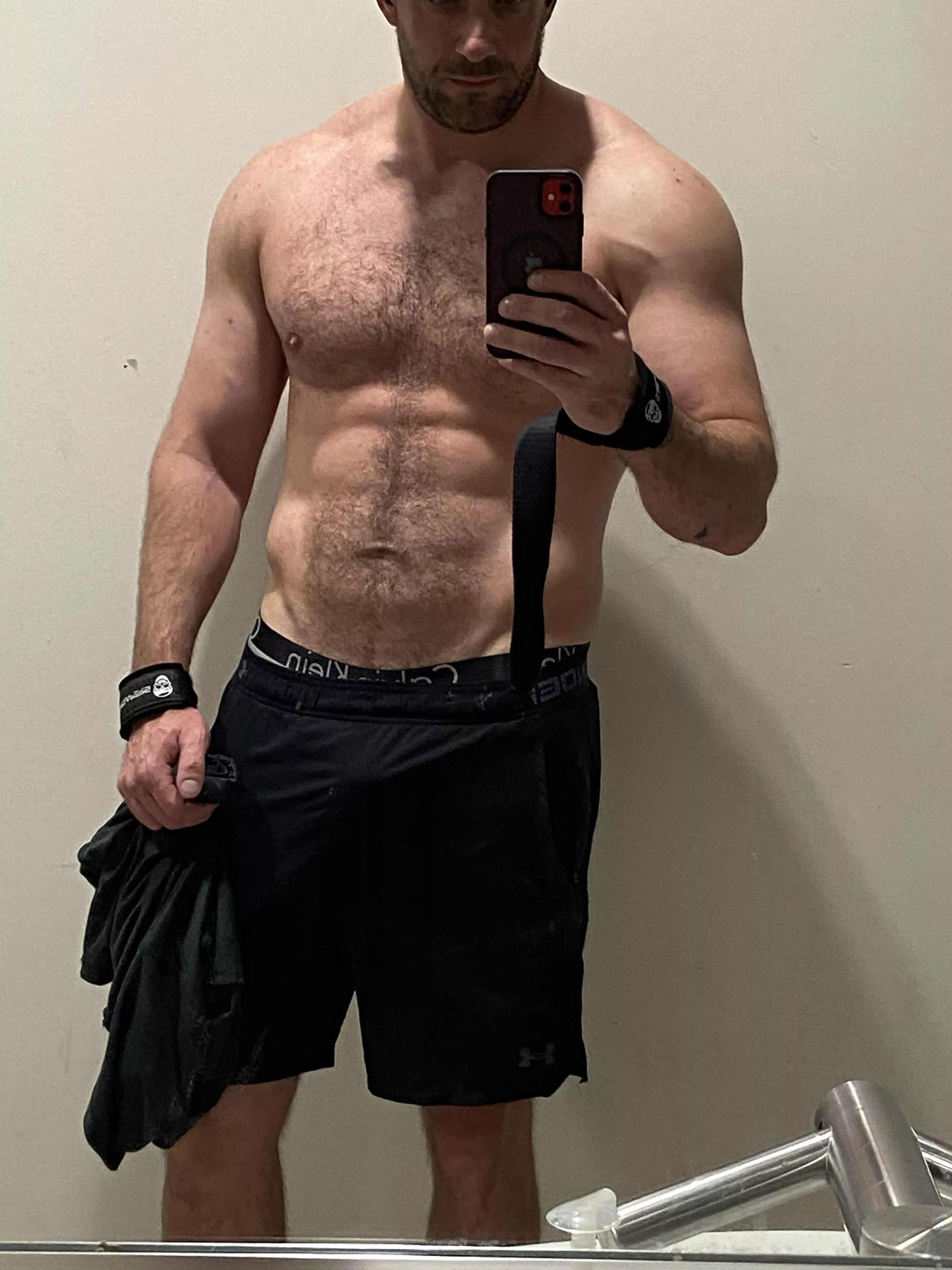 do some PT with daddy [40] posted by DDanny83