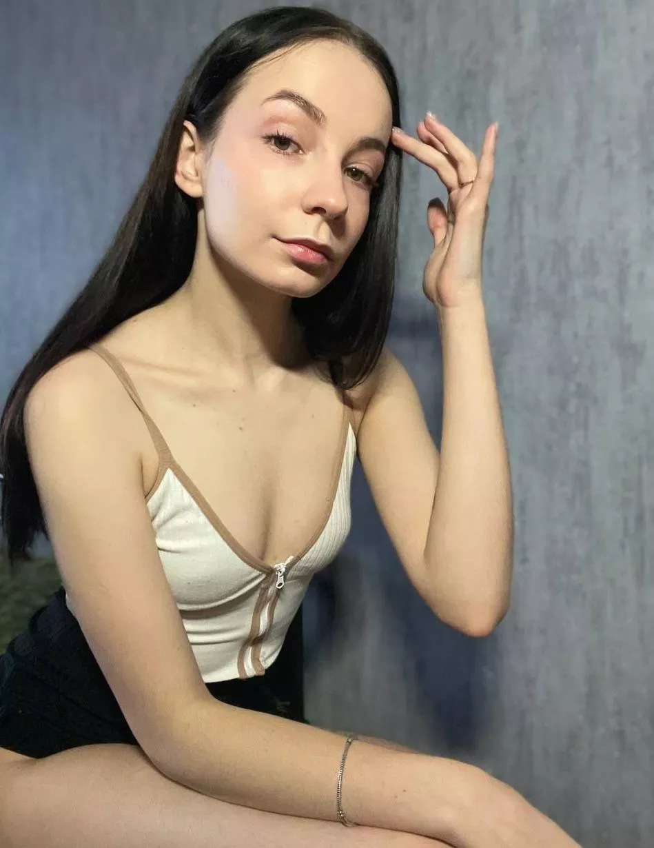 Do you like my hands? posted by buyrun